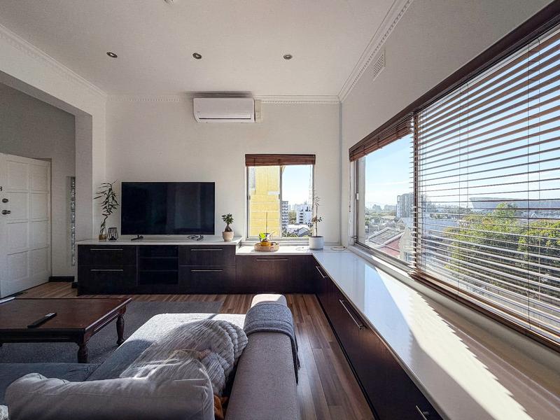 3 Bedroom Property for Sale in Green Point Western Cape